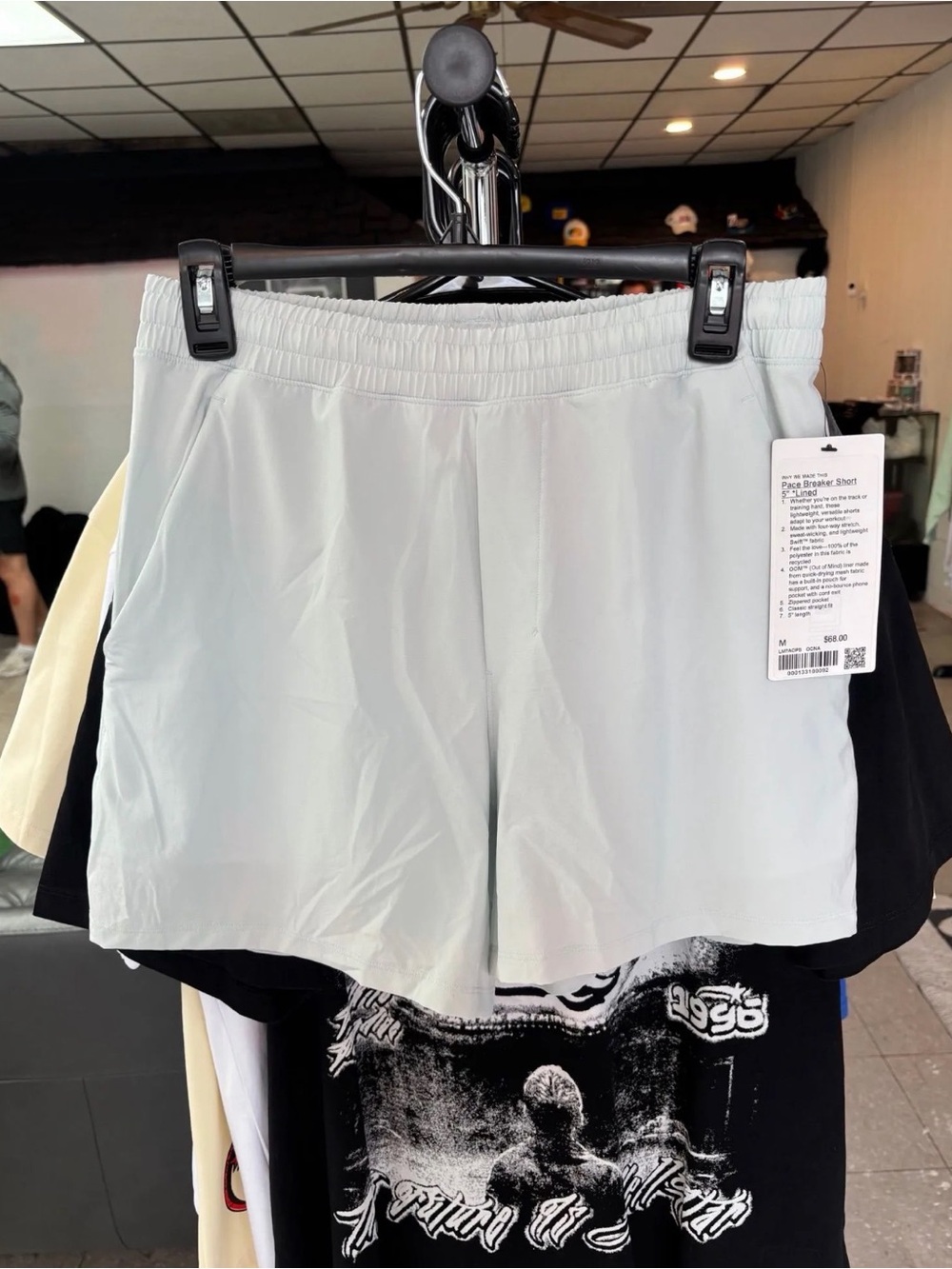 Lululemon Pace Breaker Shorts size M